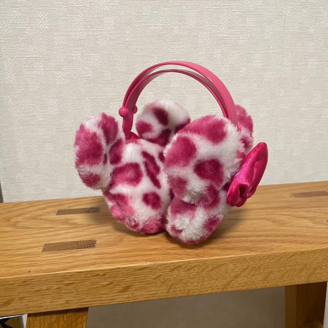 ディズニー　ピンクと白のヒョウ柄耳あて