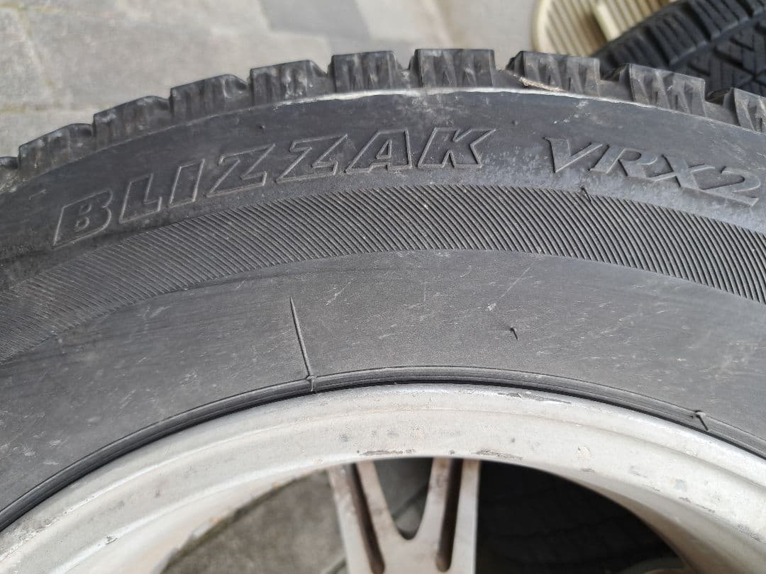 15インチ スタッドレスタイヤ アルミホイールセット　ブリジストン　プリウス