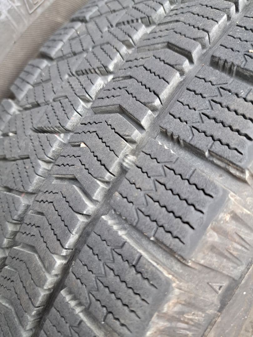 15インチ スタッドレスタイヤ アルミホイールセット　ブリジストン　プリウス