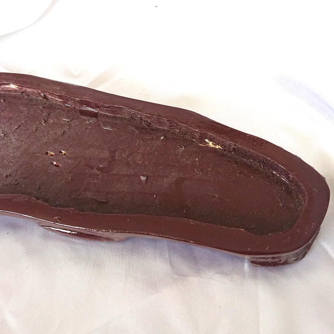 天然石愛石家放出品、美石縁起物の蛇石です。鑑賞台付き　蛇紋石　観賞石