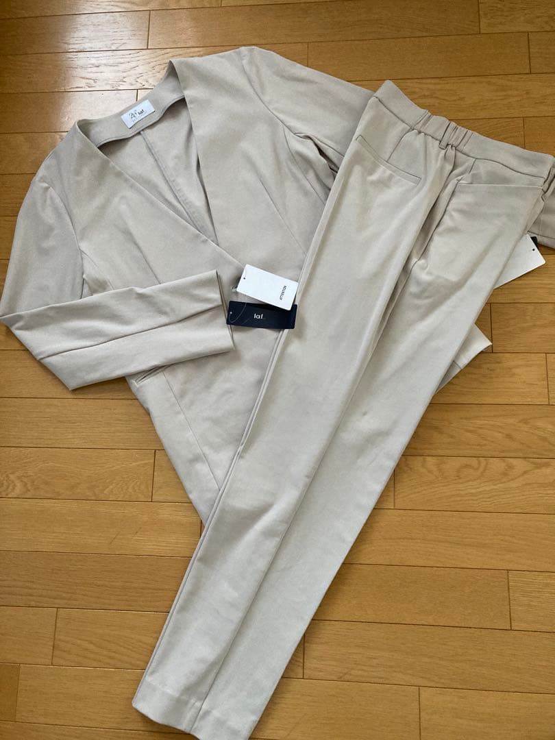 ￼新品la.f...パンツスーツ　11号
