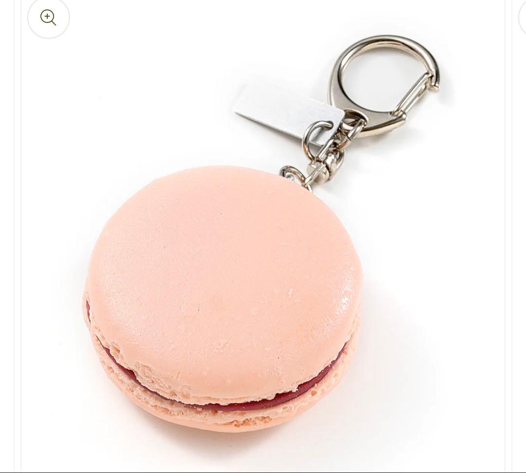 食品サンプル　いちごチョコっとミラー＆キーリングチョコケーキ、マカロンのいちご