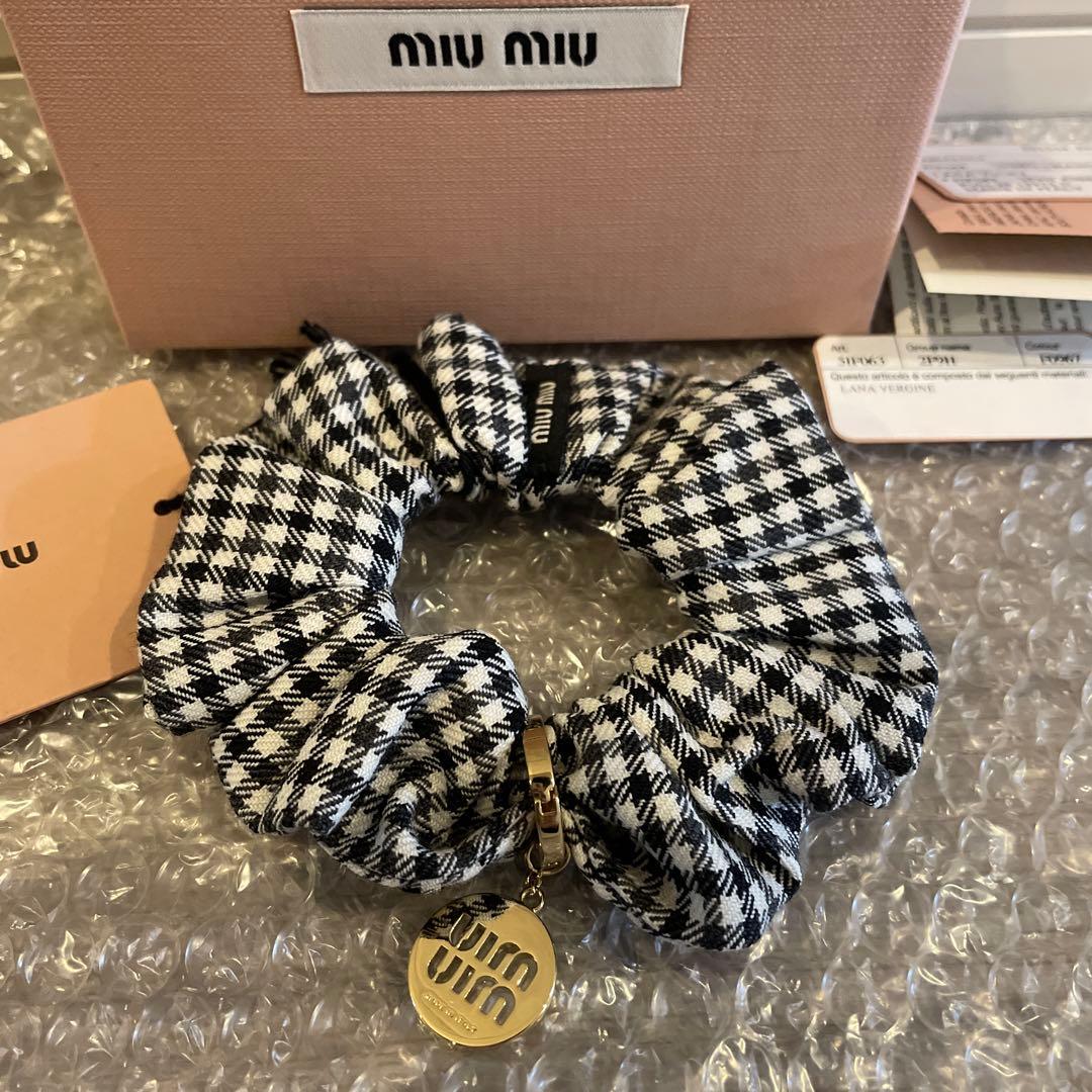 【新品未使用】MIU MIU チェック柄 ヘアシュシュ　5IF063 2F9H