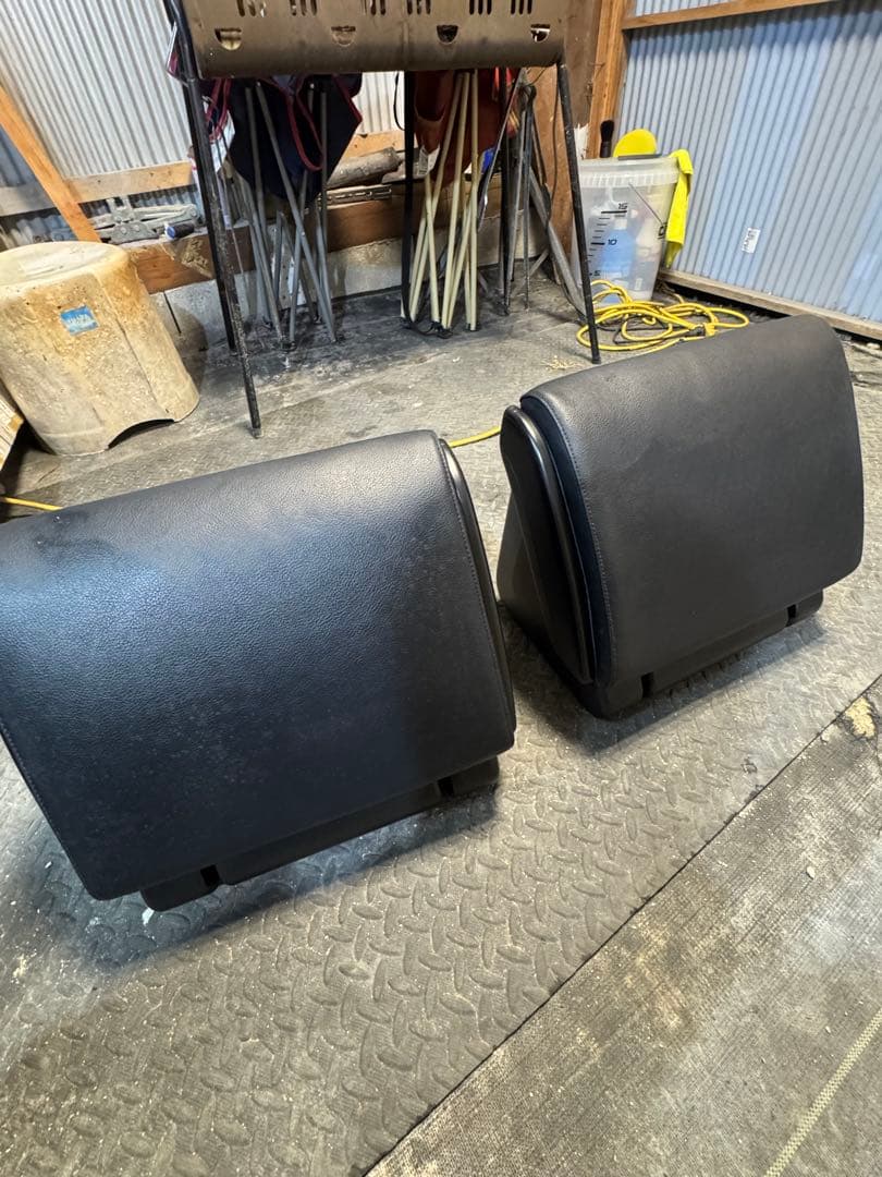 80系　ヴォクシー、ノア トヨタ純正オットマン