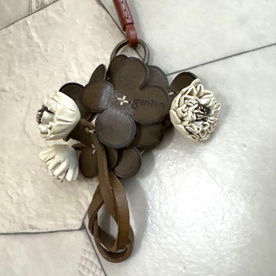 genten ゲンテン エヴァーチャーム シロツメグサ ¥14,300