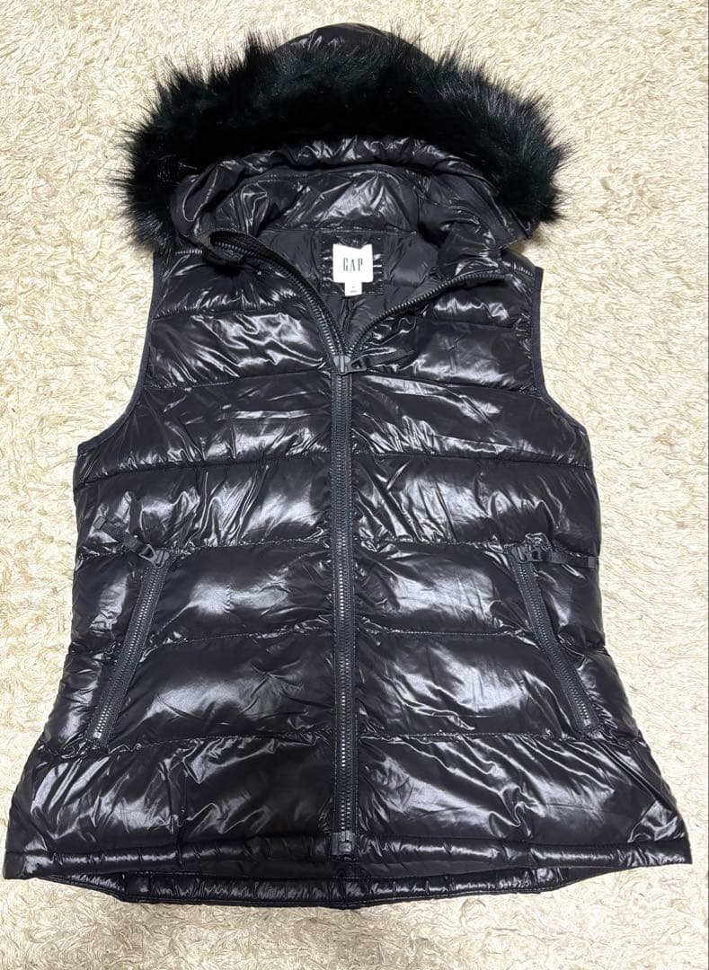 美品✨GAP ファーダウンベスト y2k グランジ　平成　ギャル　光沢　M