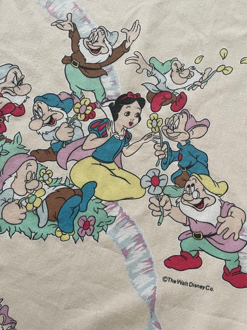 ☆ビンテージシーツ　レトロ　白雪姫　ディズニー　小人