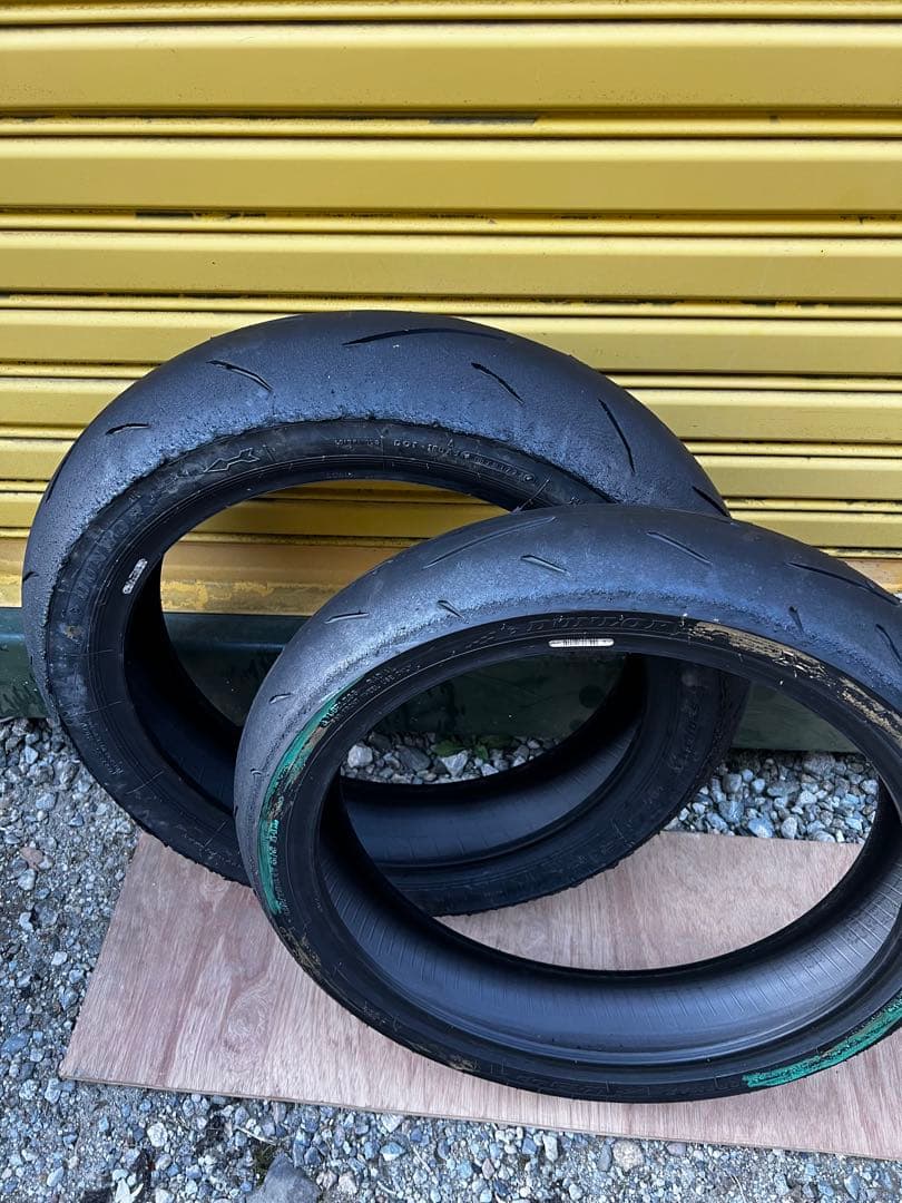DUNLOP α13SP 110/70R17 140/70R17 ②