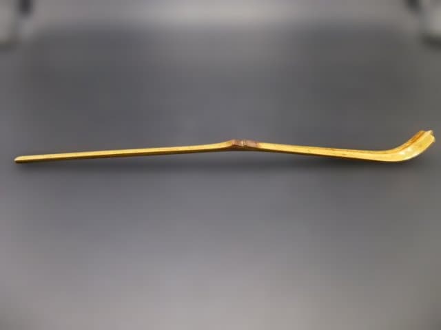 裏千家十四代　淡々斎　自作茶杓／共箱共筒／銘「波の音」／黒田正玄下削り