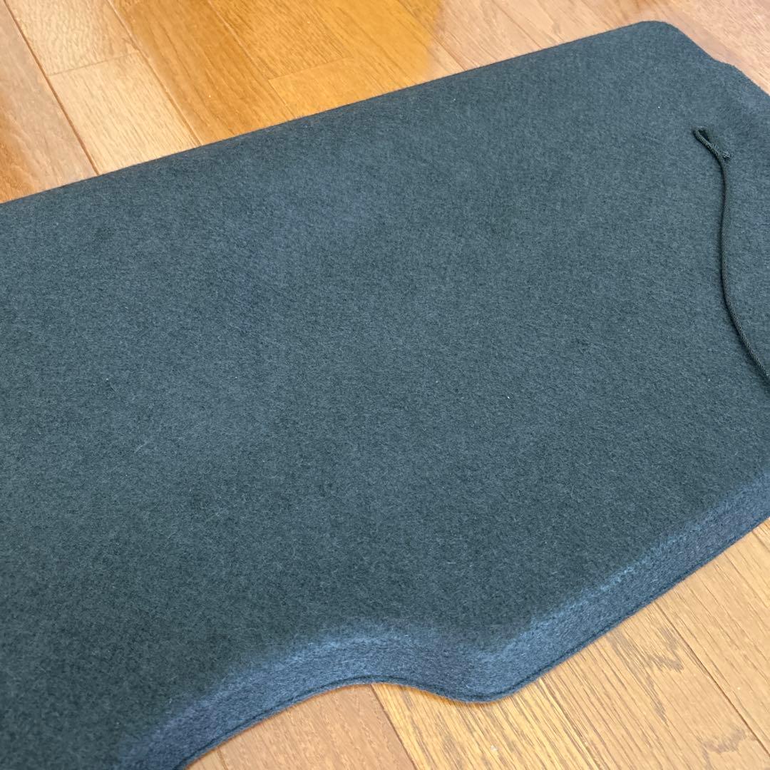 日産 ノートオーラ　FE13 純正トノカバー