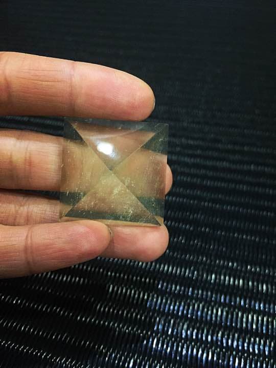 希少☆リビアングラス ピラミッド型