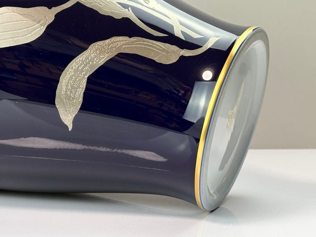 OKURA 【大倉陶園】瑠璃釉 金銀蝕 カトレア 花瓶 (大) R811103