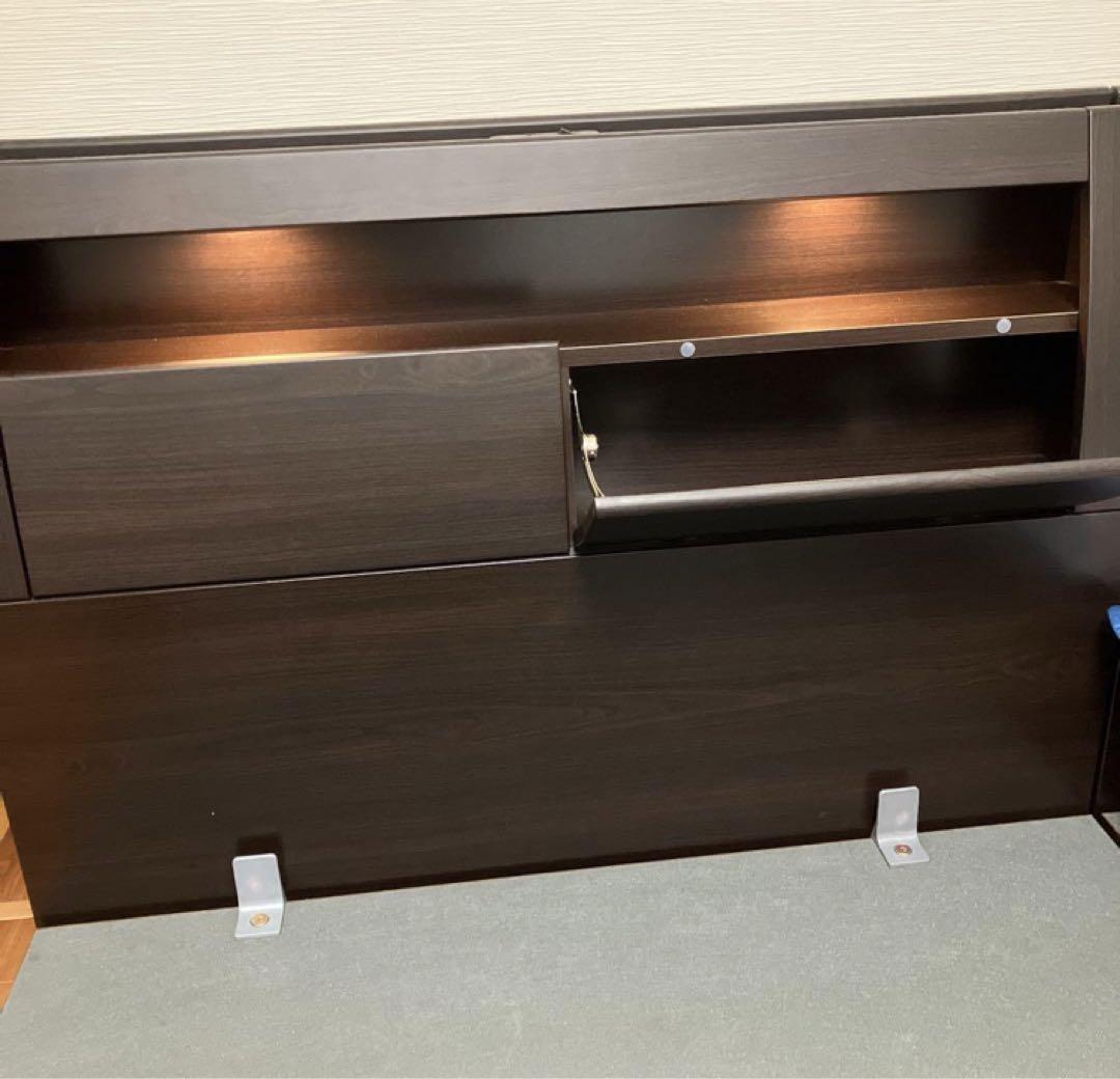 送料込美品2/16日まで限定ニトリ宮付き跳ね上げベッドフレーム