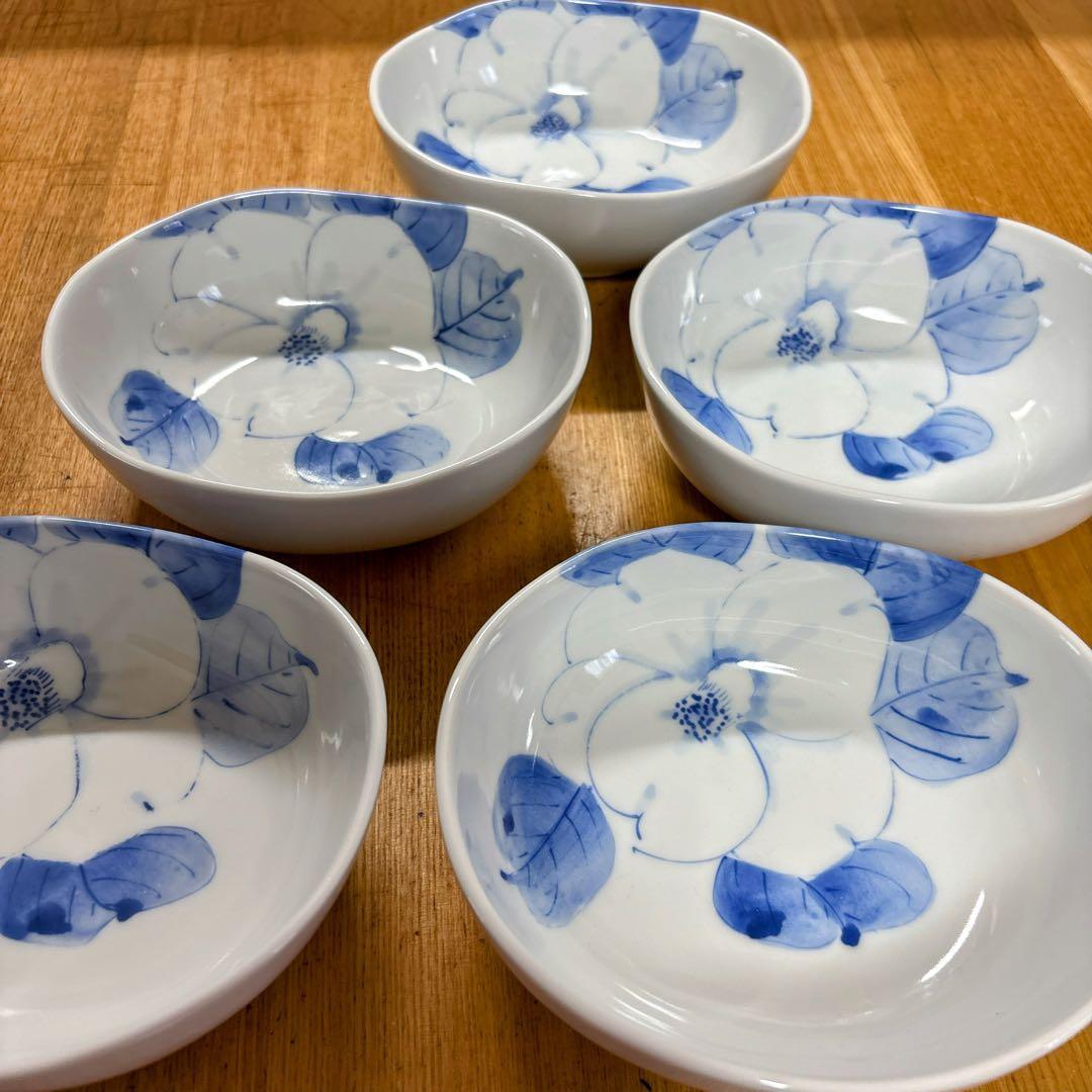 九谷焼　紅椿窯　南恵子　4.8号小鉢　いっぷく碗