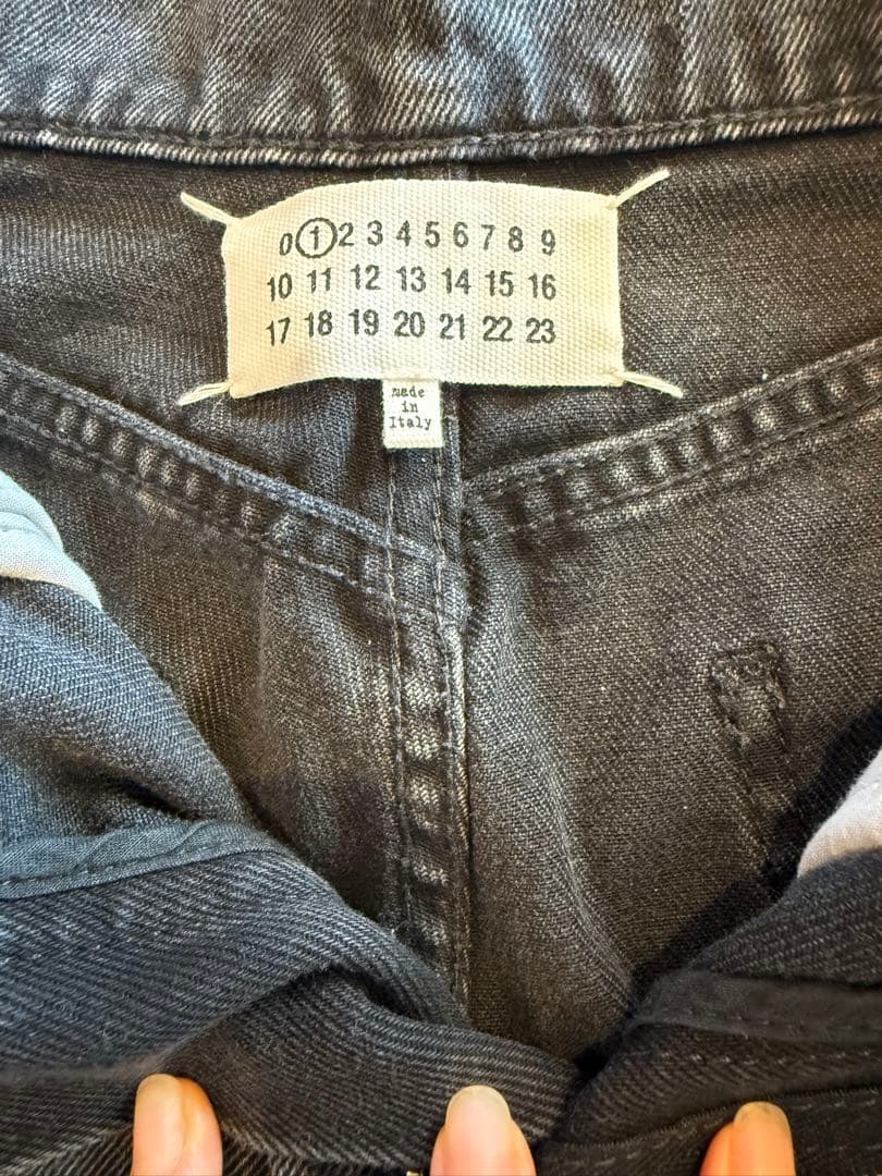 ぽんマルジェラブラックカットアウトデザイン デニムパンツ