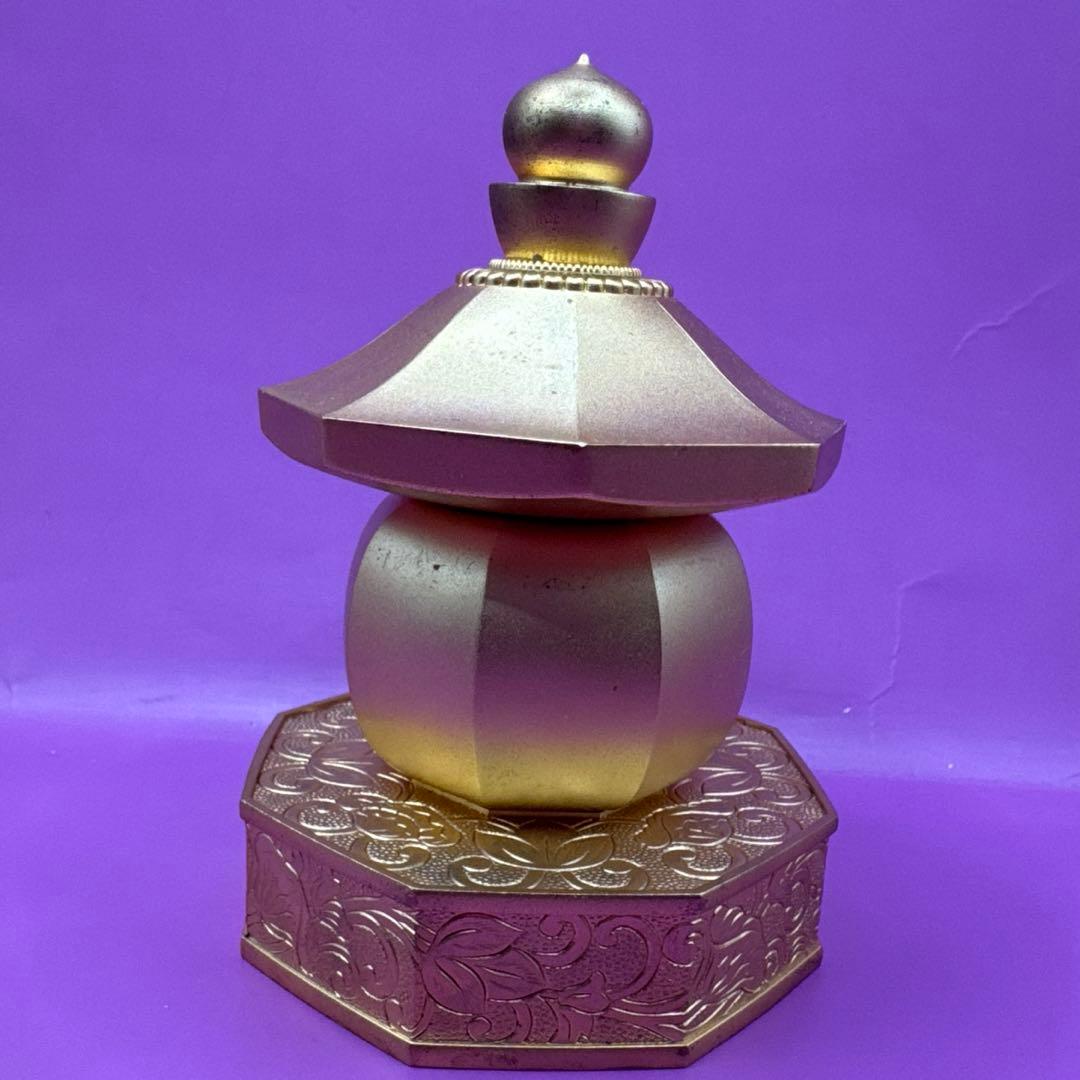 実家整理品　八角五輪塔　？　重さ　約1335g