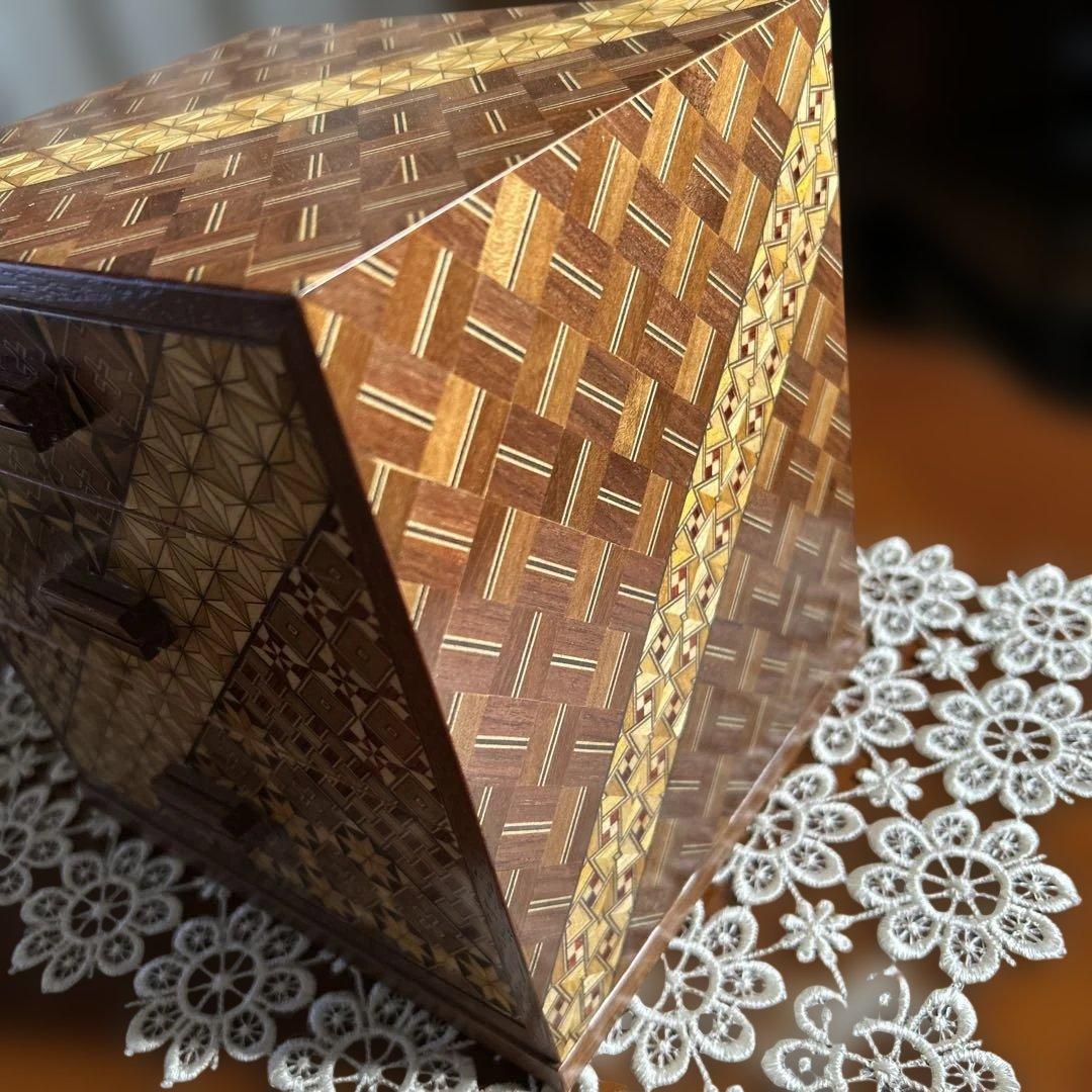 【美品】箱根寄木細工 三段小引き出し 伝統工芸 幾何学文様 木工芸