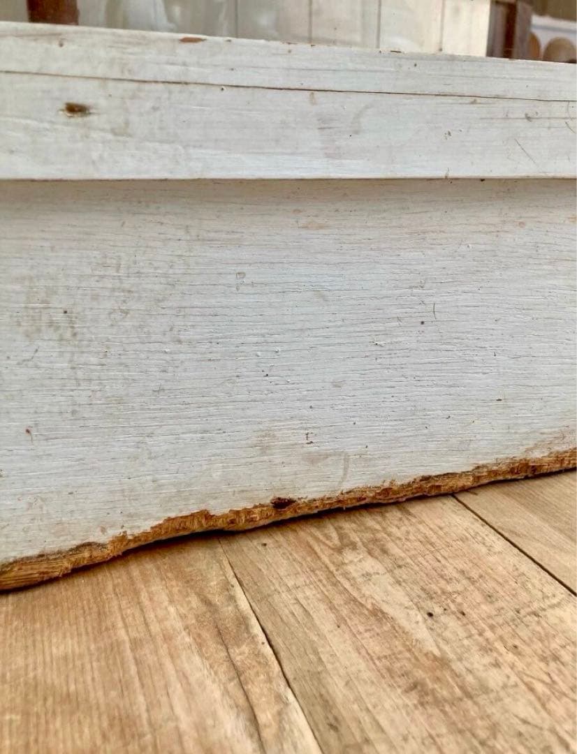 パン屋さんで使われていたガラスケース