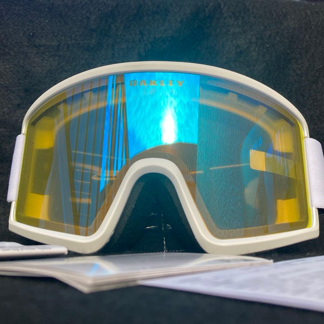 新品未使用　オークリーゴーグル　オークリースノーゴーグル　ゴーグル　雪用ゴーグル