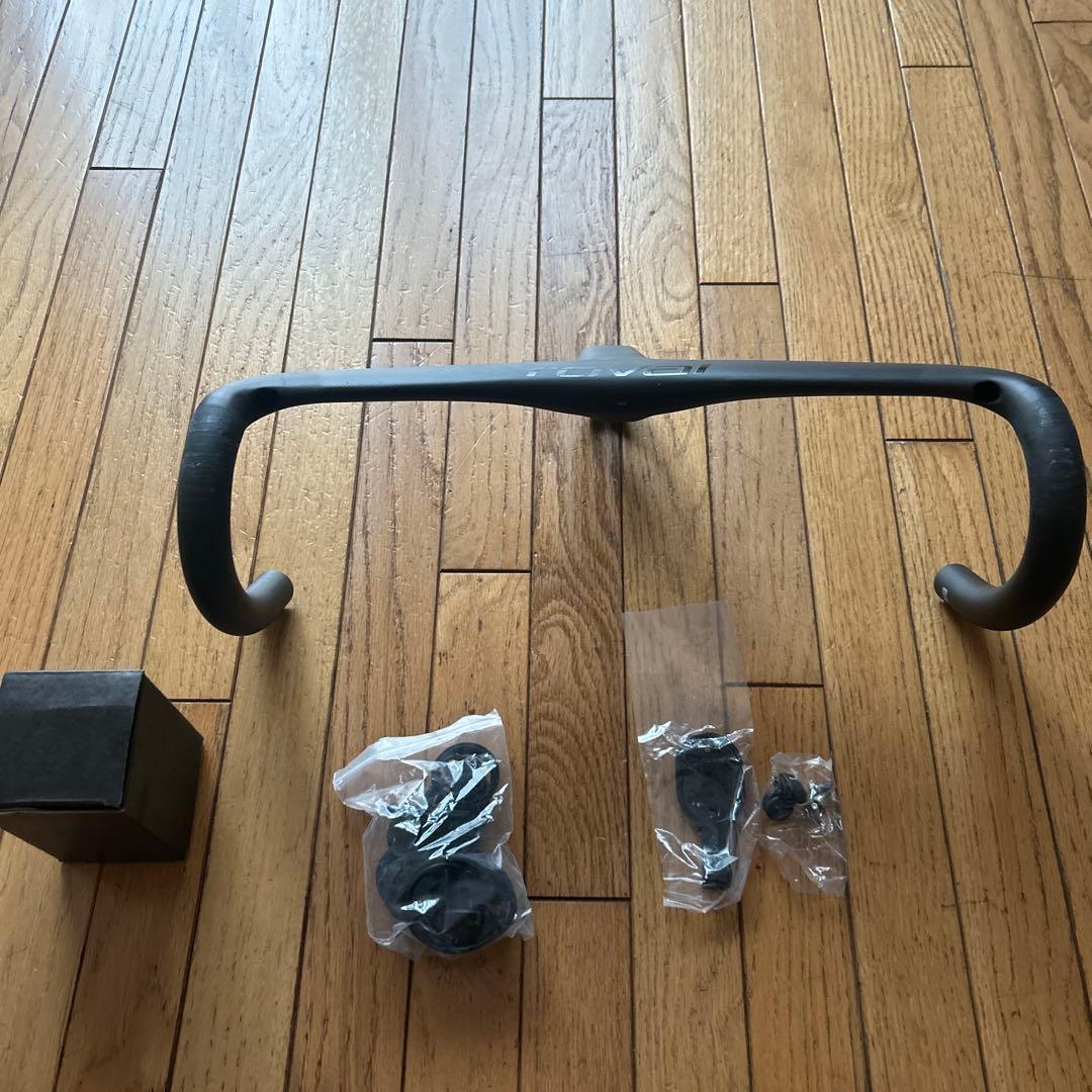 Roval ハンドルバー 400mm 135mmステム