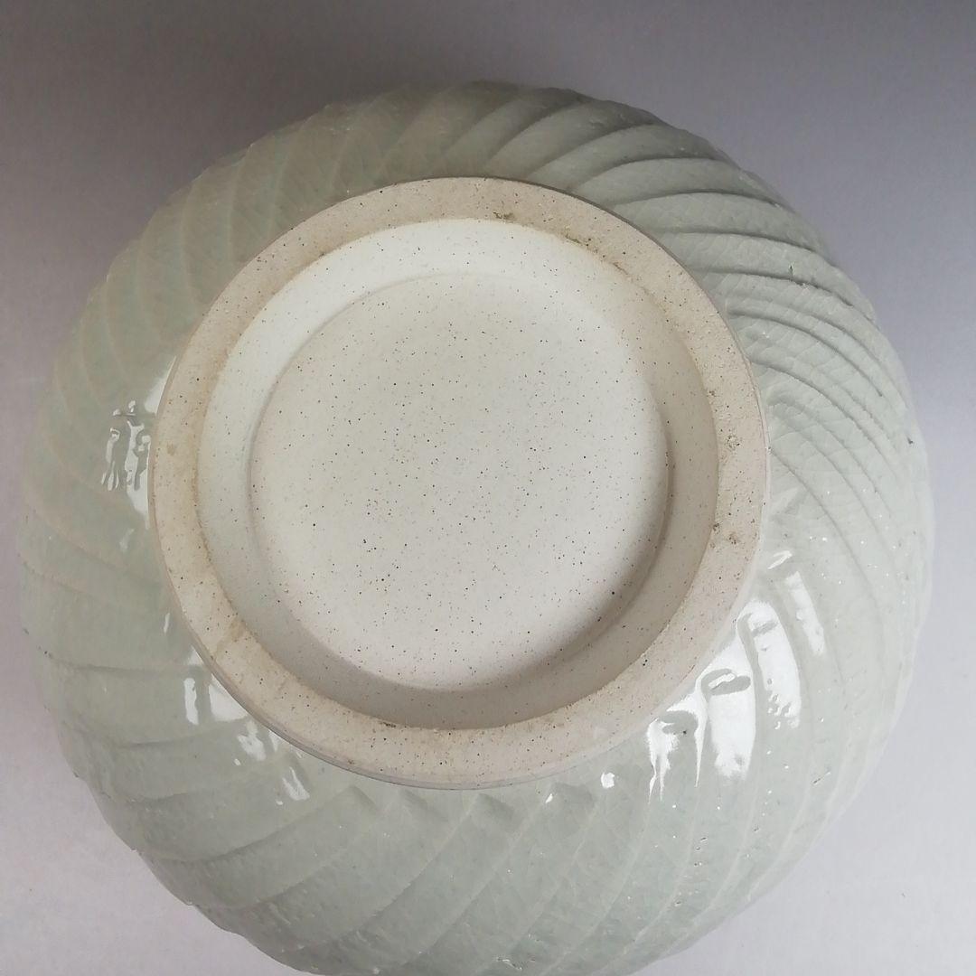 Ｗ２３５　水指　『白磁シノギ　水指』『森岡嘉祥 造』　共箱　茶道具