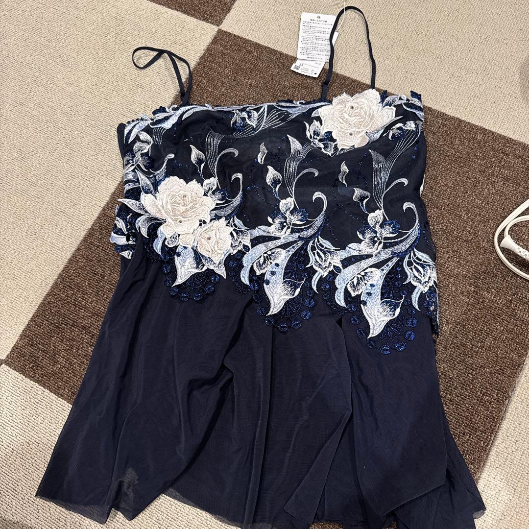 Salute 刺繍付きネイビーキャミソール 新品