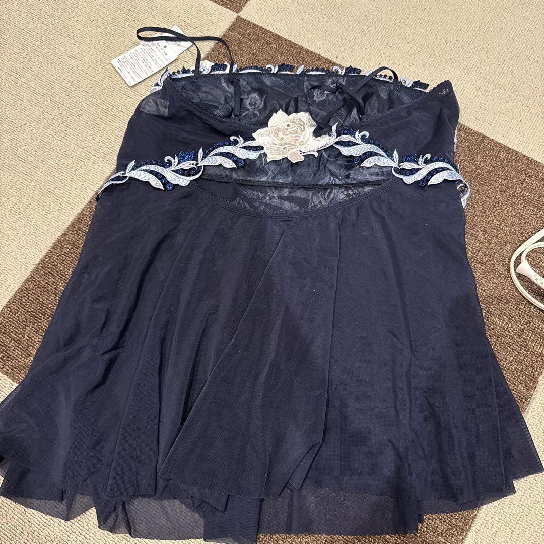 Salute 刺繍付きネイビーキャミソール 新品