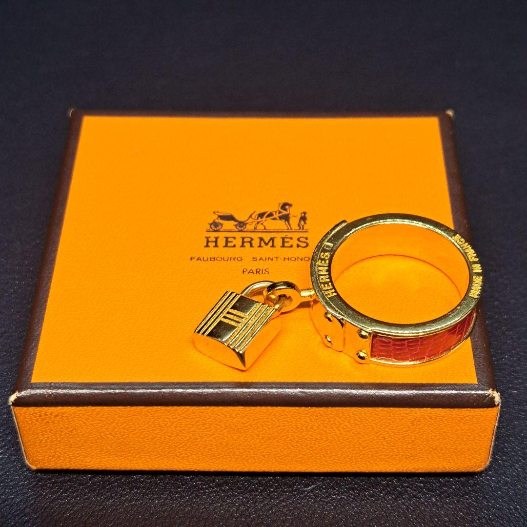 美品　HERMES　エルメス　スカーフリング　ケリー　ゴールド　カデナモチーフ