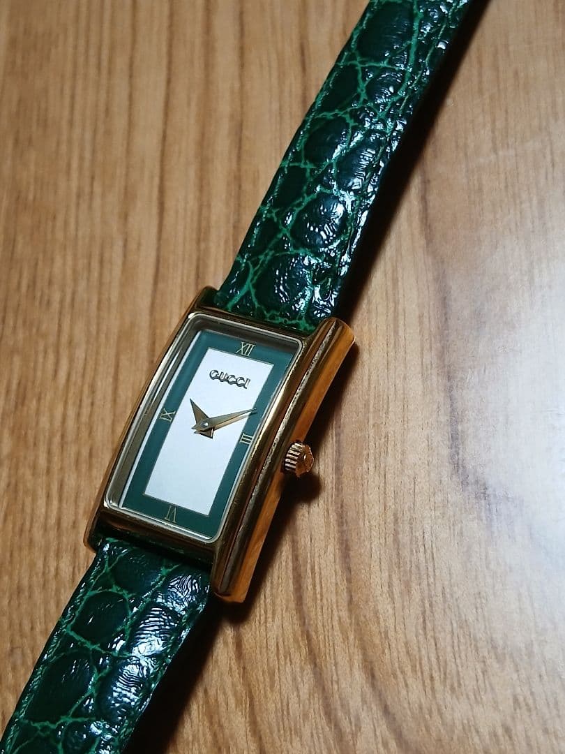 ジャンクGUCCI グリーンレザー腕時計