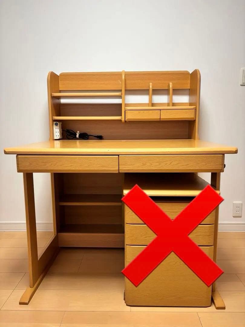 【送料込み・最安値❗️】ニトリ　本棚のみ　コンセント3個付　転倒防止補助バンド付き