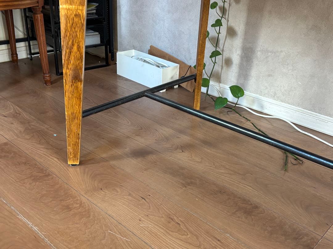 ジャーナルスタンダードファニチャー　ダイニングテーブル