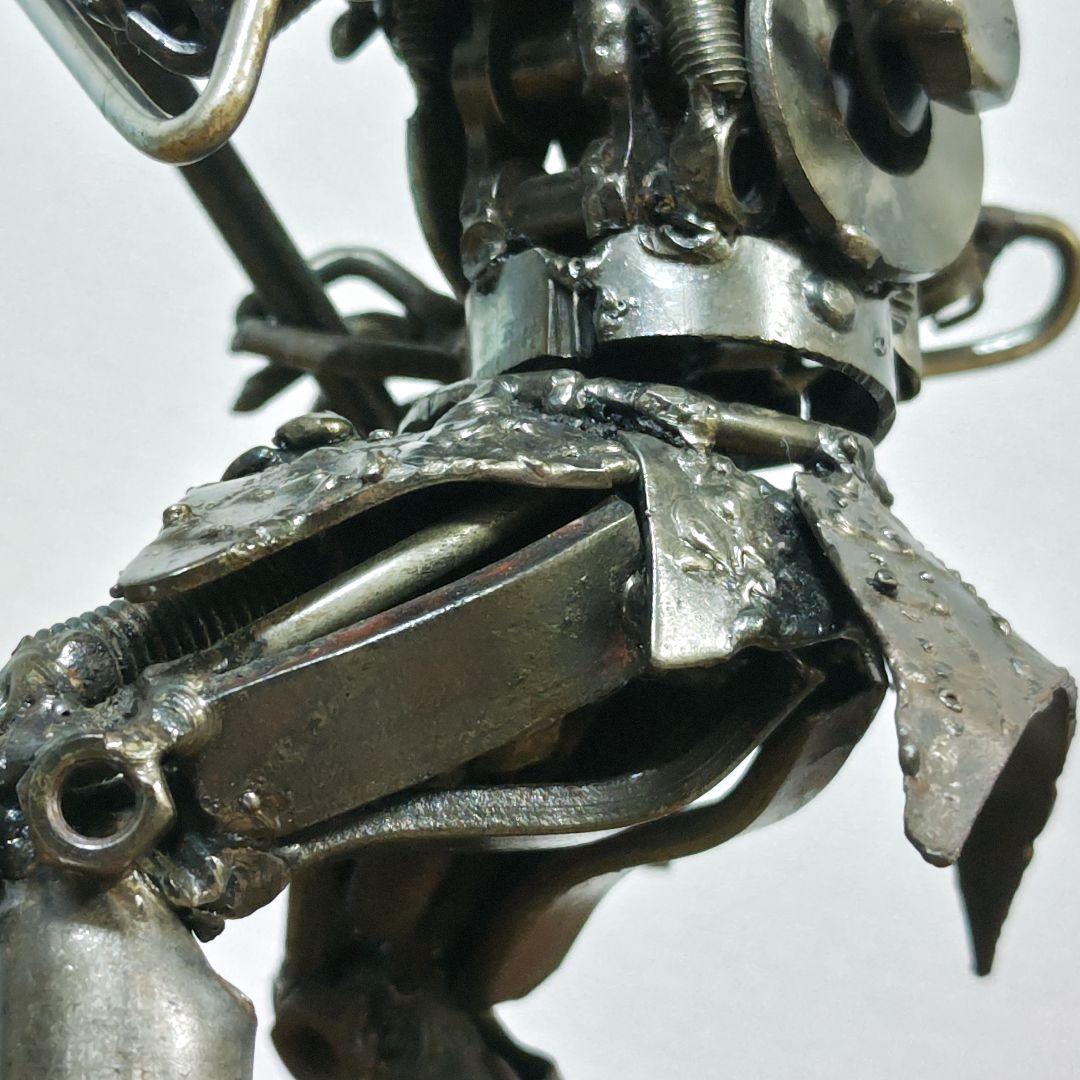 メタルアート プレデター モチーフ