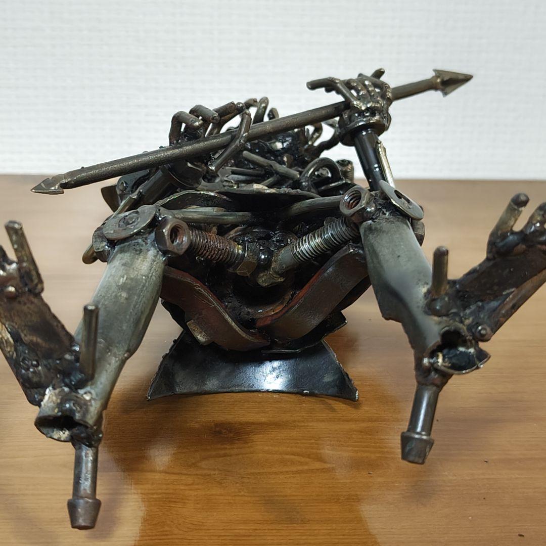 メタルアート プレデター モチーフ