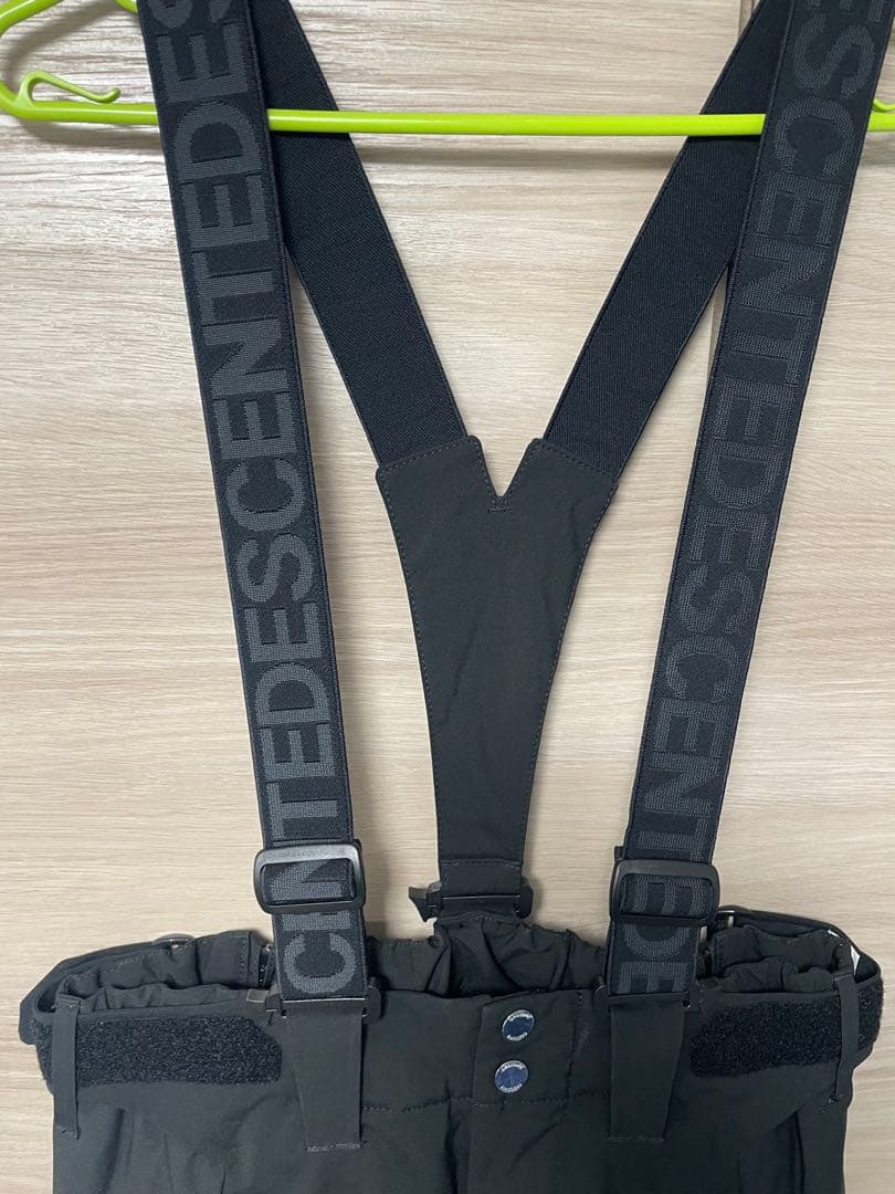 初売り価格デサントDermizax ブラック スキーウェア 定価39600円