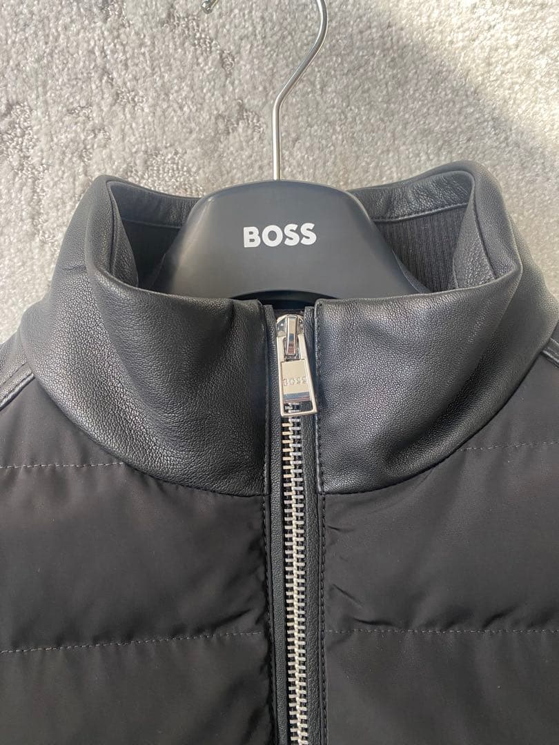 HUGO BOSSヒューゴボス リアルレザー切替ダウンジャケット ブラック48