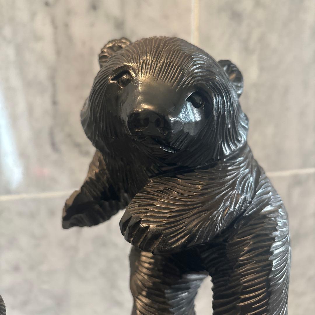 アイヌビンテージ　可愛らしく平和的な瞳に癒される一刀彫りのクマの特大彫刻