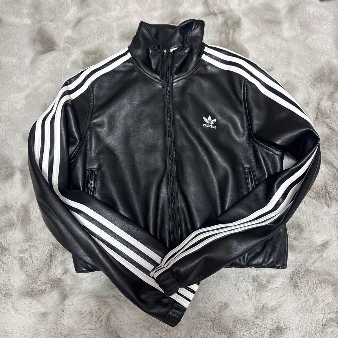adidas ブラック ジャケット M