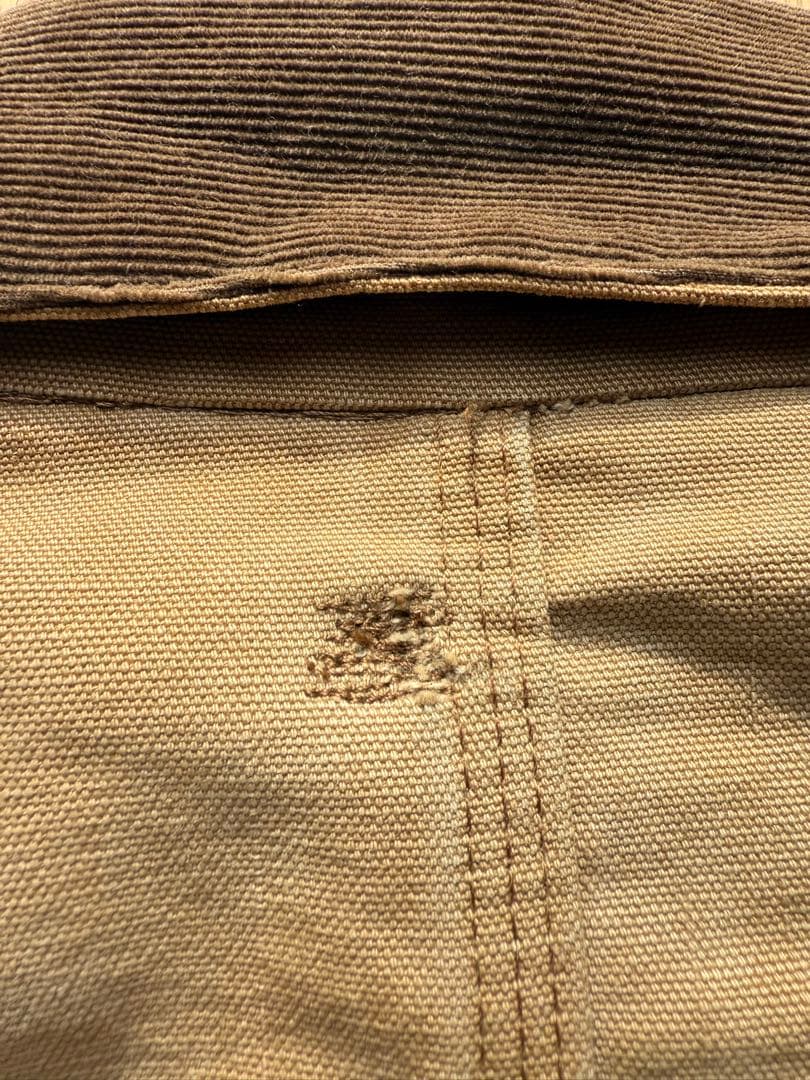 美品　ゴールデンサイズ　Carhartt トラディショナルジャケット