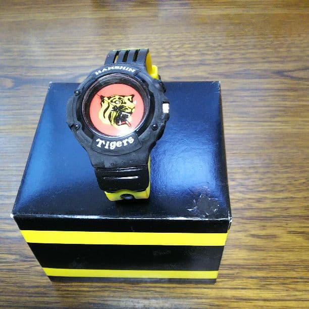 ④阪神タイガースG-SHOCK