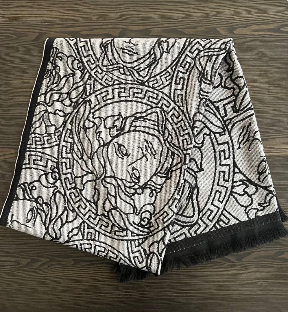 VERSACE マフラー　大判マフラー