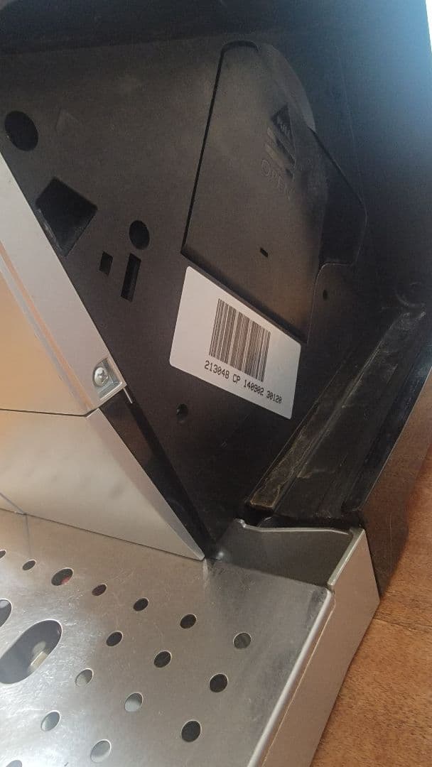 デロンギ　ECAM22110SBH　マグニフィカS　ジャンク扱い