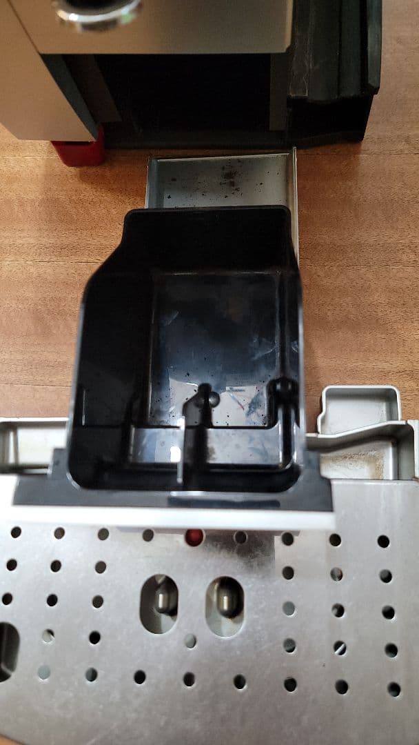 デロンギ　ECAM22110SBH　マグニフィカS　ジャンク扱い