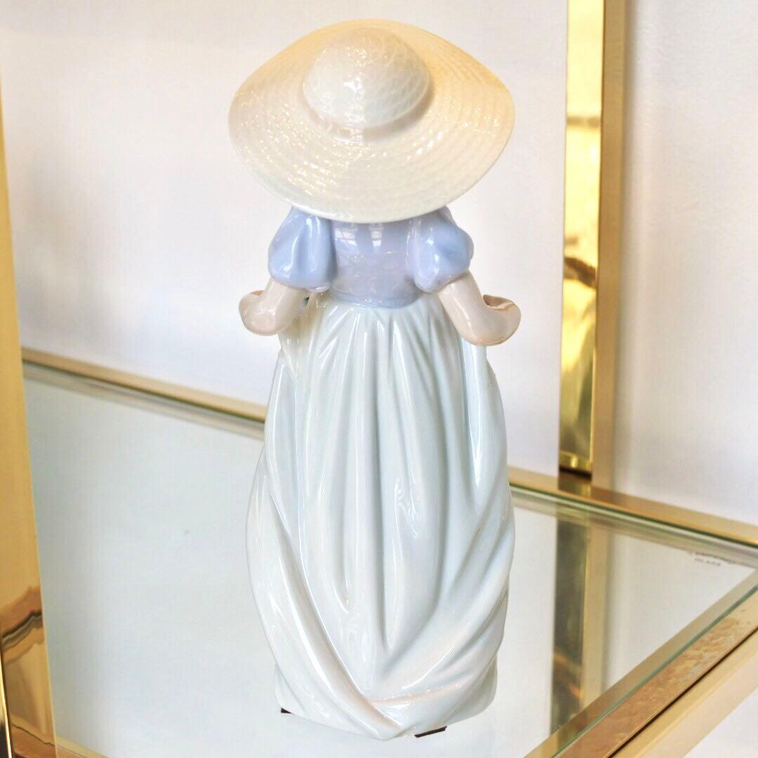 リヤドロ 限定廃盤品　「たくさん摘めたよ」大•正規品&完品です。ヴィンテージ