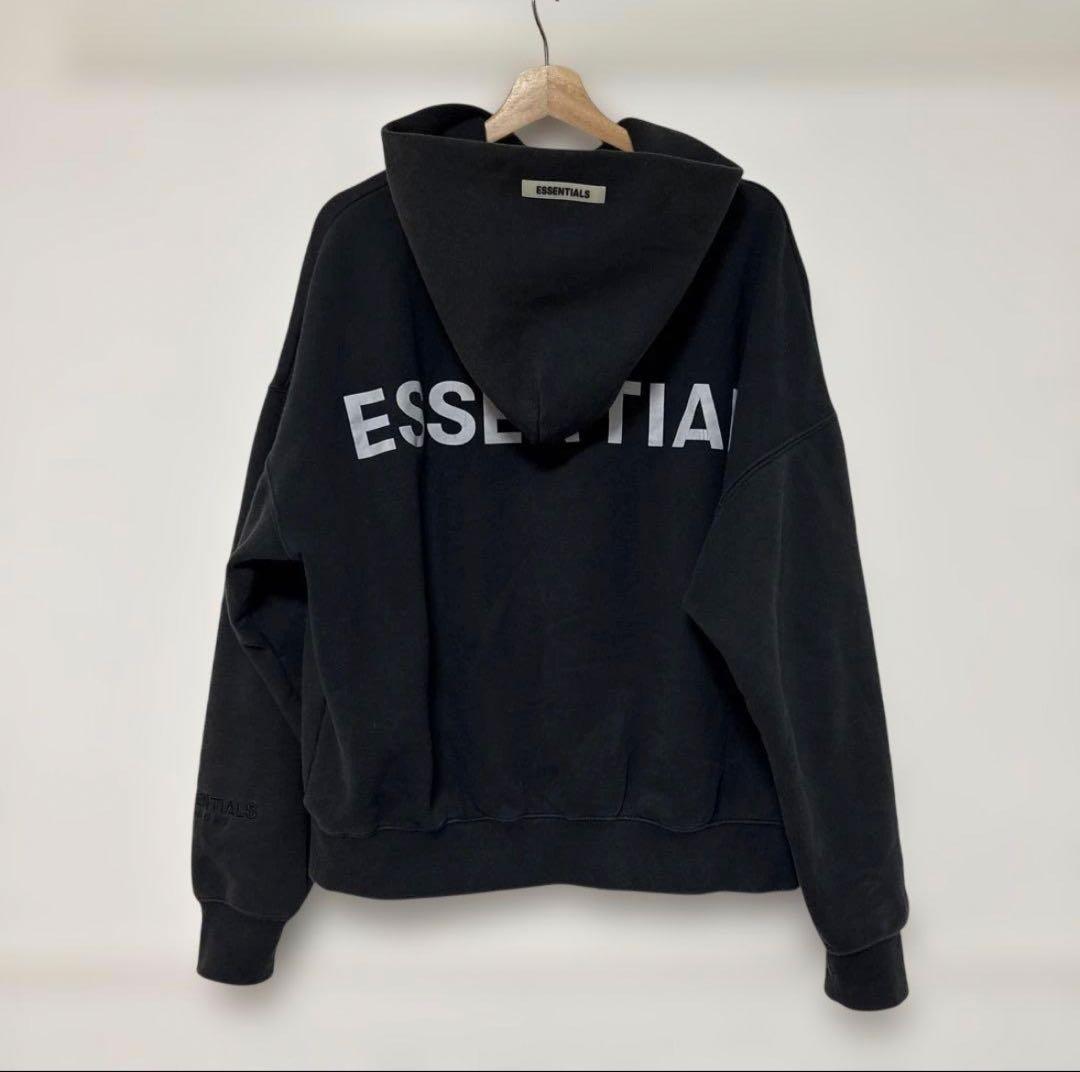 エッセンシャルズ　パーカー　ESSENTIALS