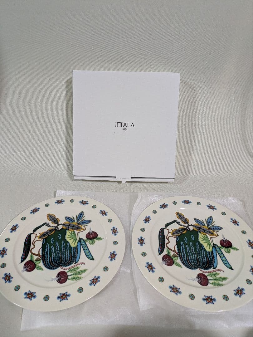 イッタラ　タイカ プレート 27cm サト