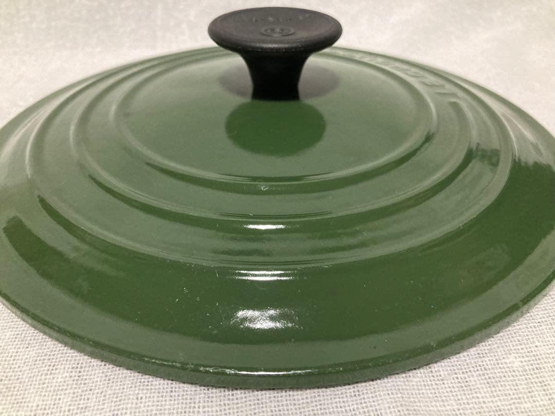 ル・クルーゼ　ココットロンド　20㎝　モスグリーン