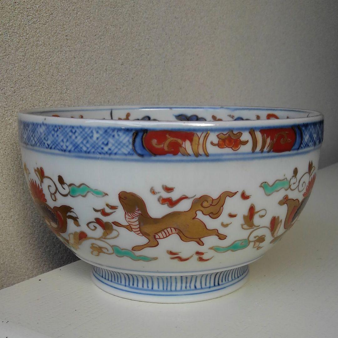 かわいい絵柄の菓子鉢　色絵