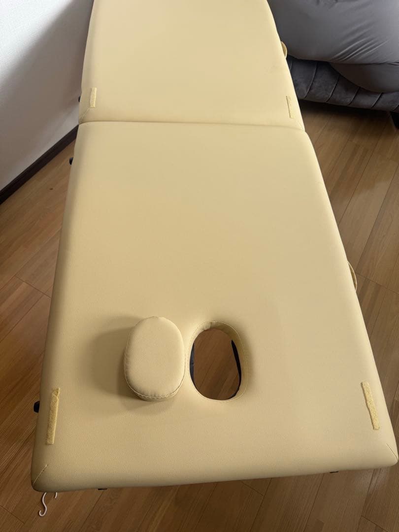 エステサロン マッサージベッド カバー付　 AYA