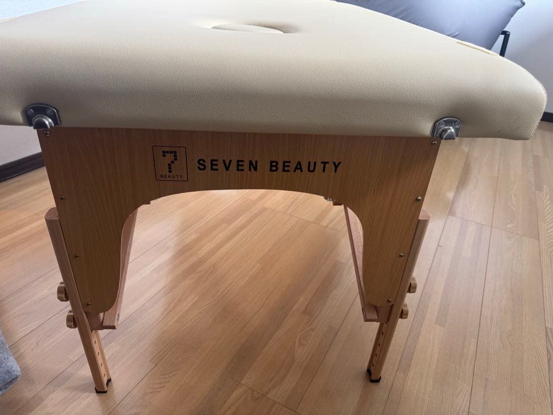 エステサロン マッサージベッド カバー付　 AYA