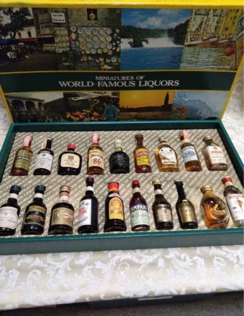 古酒 ミニチュアボトル16本 世界のリキュール　ウィスキー ブランデー 箱付き